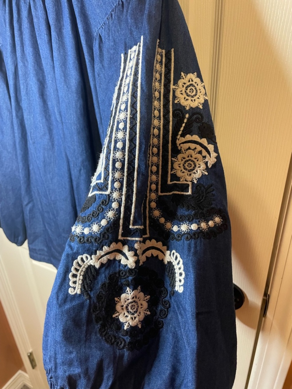Ne Quittezpas by Anthropologie Genissat Peasant Top in Dark Denim Size Small - Picture 5 of 10